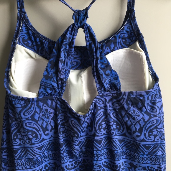 ⚪ 3/$15 Lands' End tankini swim top - Picture 7 of 11